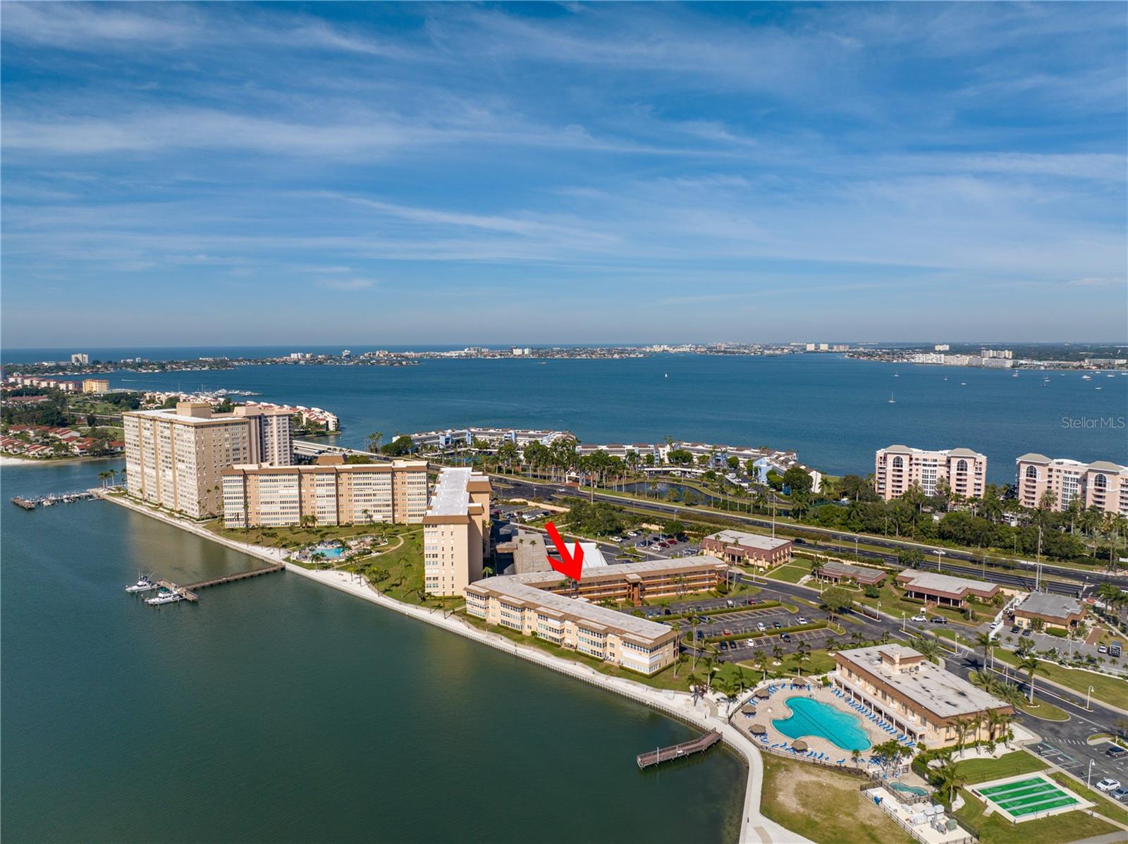 BAYWAY ISLES POINT BRITTANY ONE - Residential