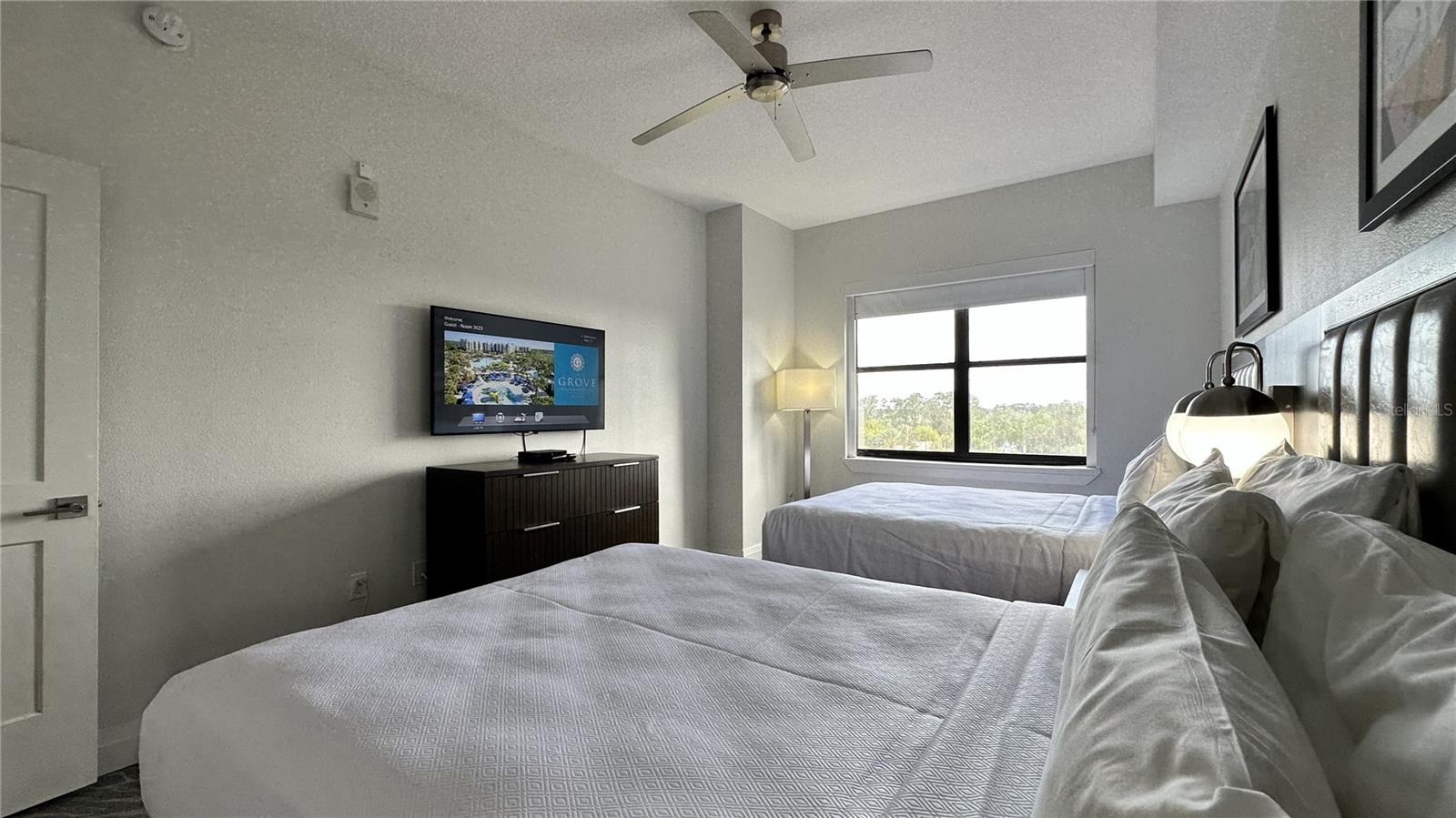 GROVE RESIDENCE & SPA HOTEL CONDO 3 - Residential