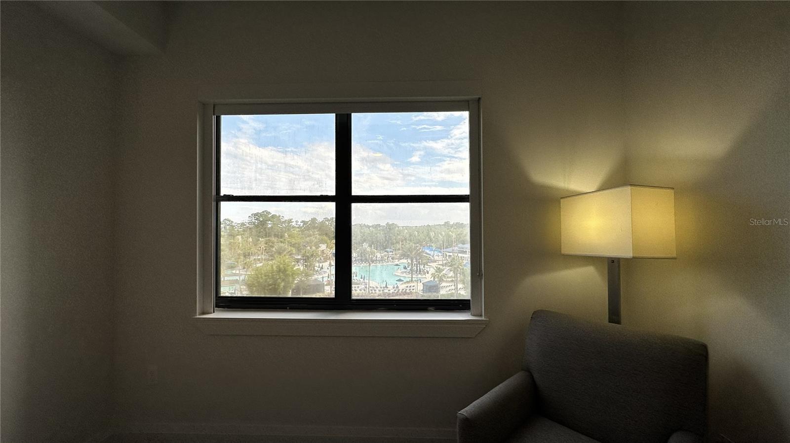 GROVE RESIDENCE & SPA HOTEL CONDO 3 - Residential
