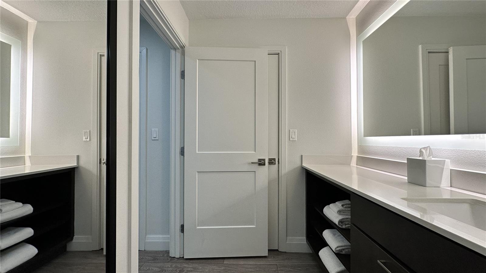 GROVE RESIDENCE & SPA HOTEL CONDO 3 - Residential