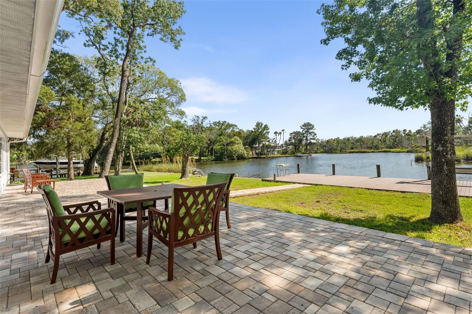 SNUG HARBOR UNREC SUB - Residential