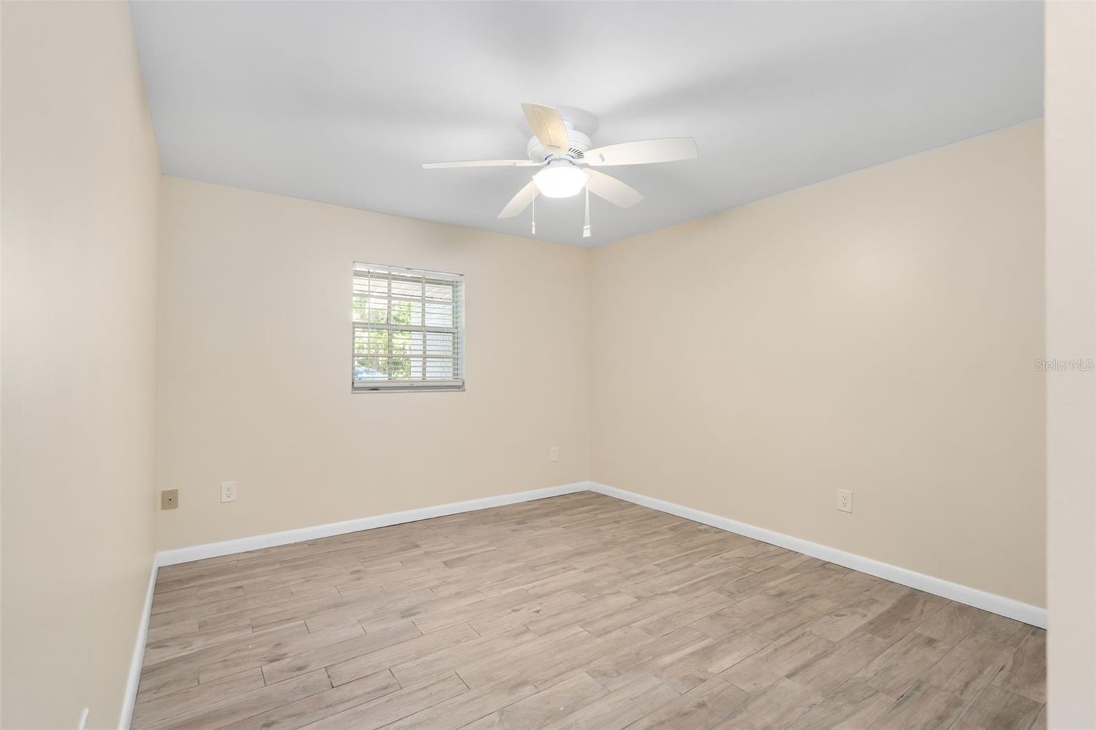 SNUG HARBOR UNREC SUB - Residential