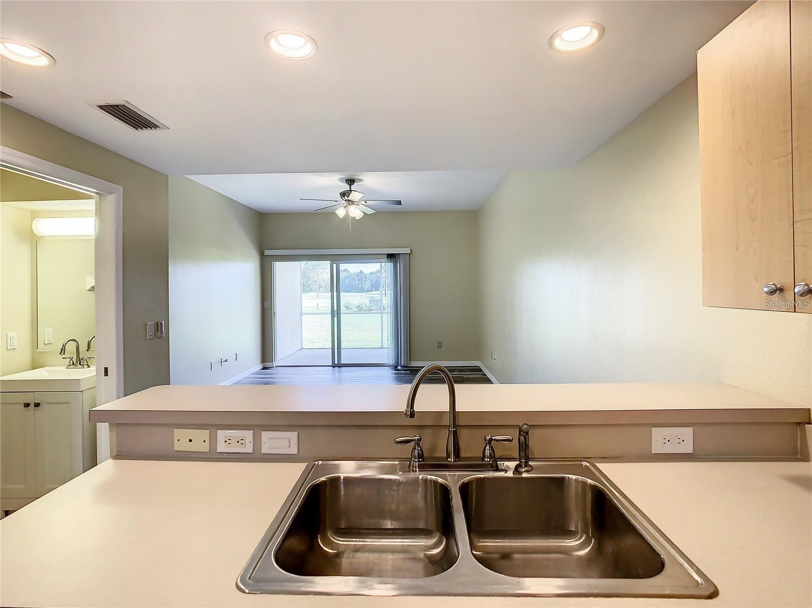 TOWNHOMES DEEP CREEK TR B - Residential Lease