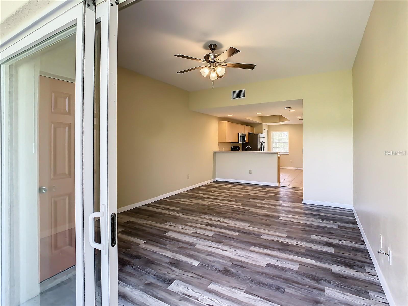 TOWNHOMES DEEP CREEK TR B - Residential Lease