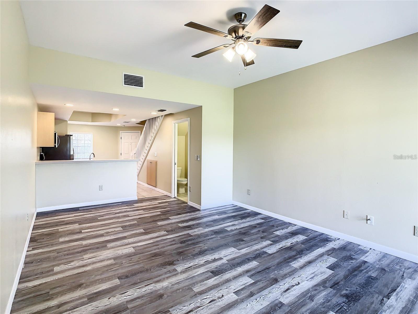 TOWNHOMES DEEP CREEK TR B - Residential Lease