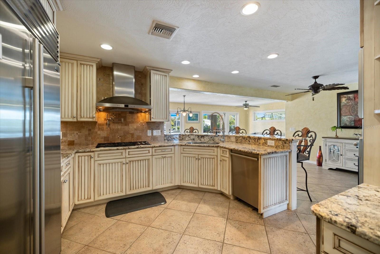 CORAL SHORES - Residential