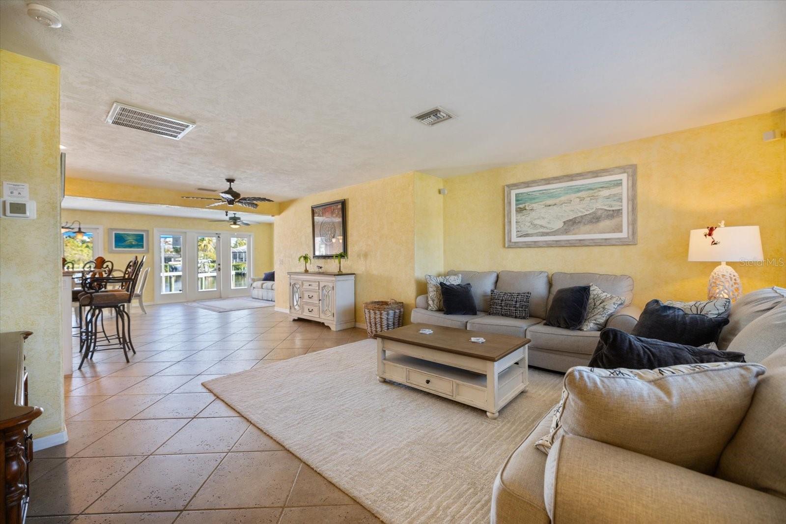 CORAL SHORES - Residential