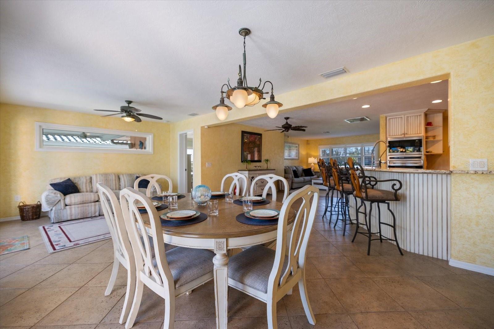 CORAL SHORES - Residential