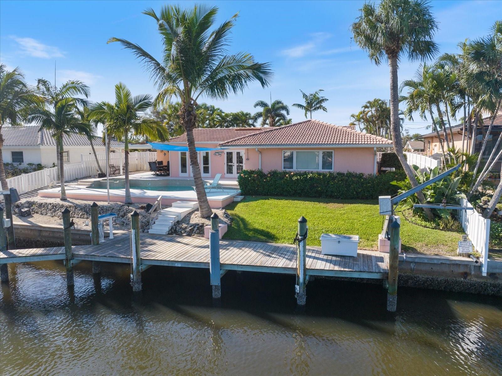 CORAL SHORES - Residential