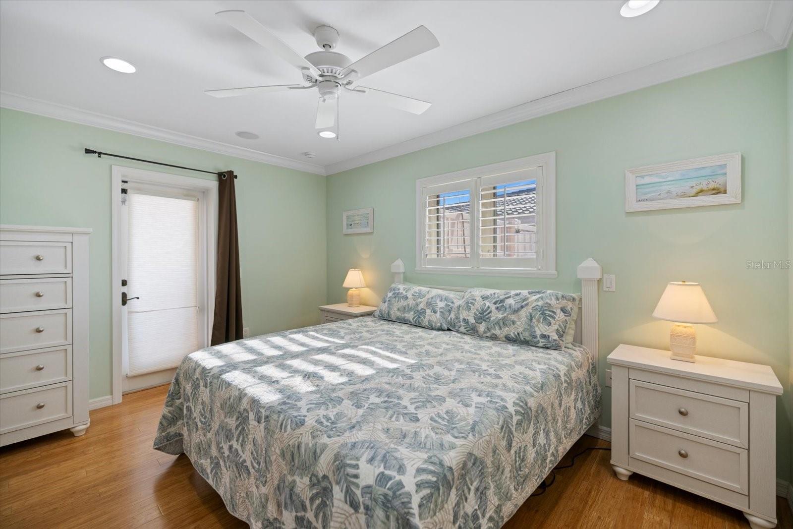 CORAL SHORES - Residential