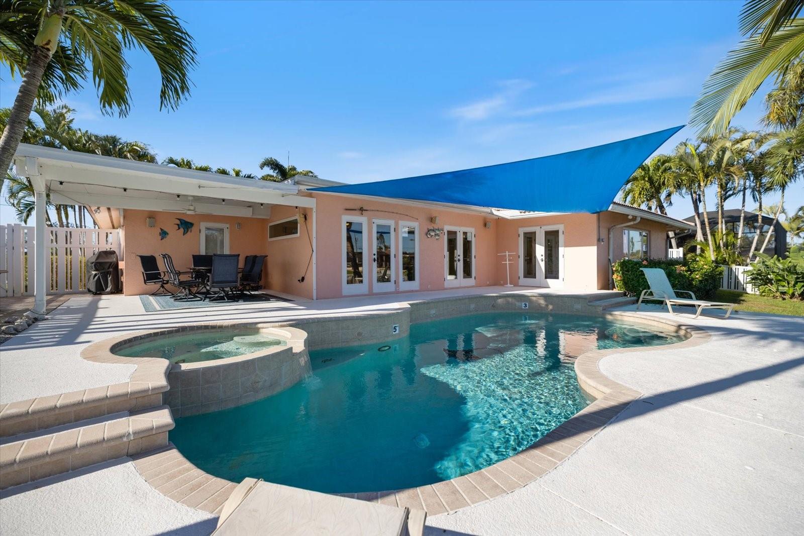 CORAL SHORES - Residential