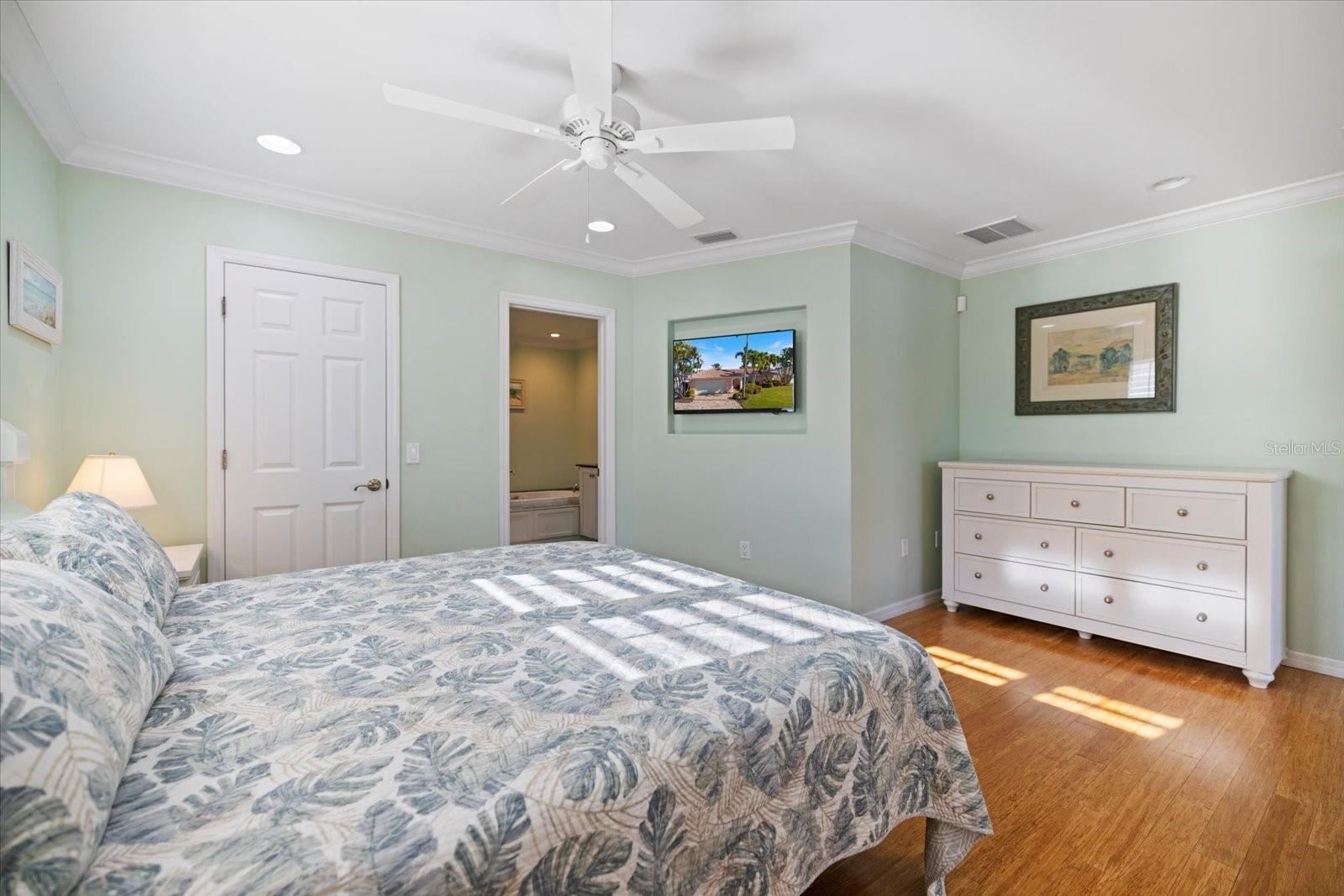 CORAL SHORES - Residential