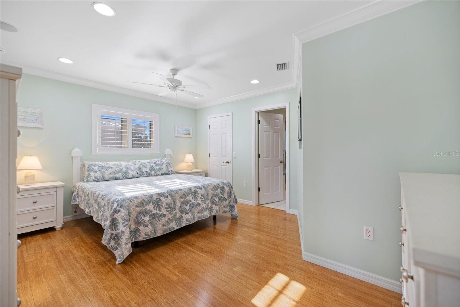 CORAL SHORES - Residential