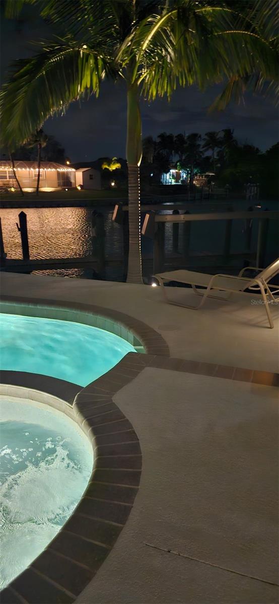 CORAL SHORES - Residential