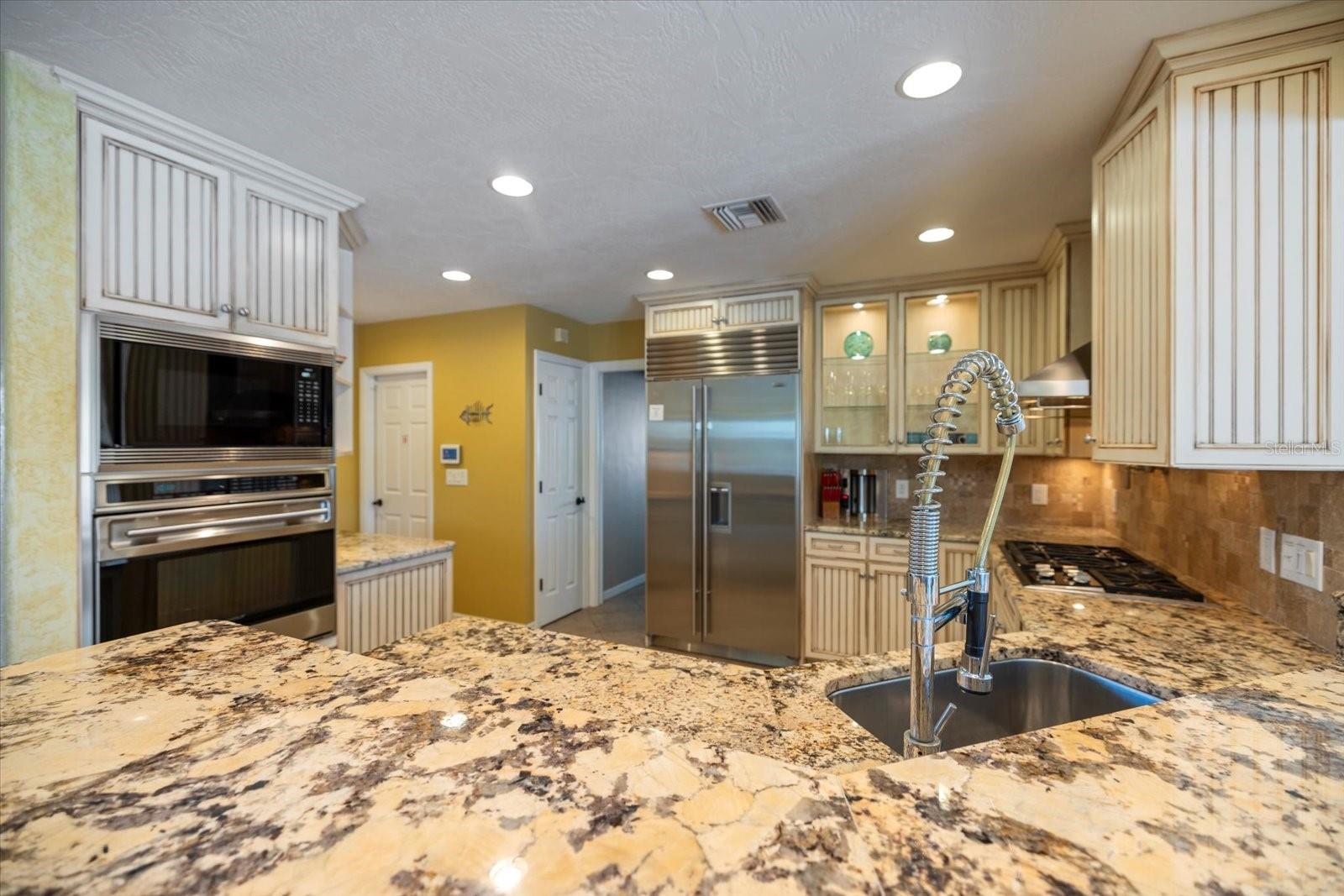 CORAL SHORES - Residential