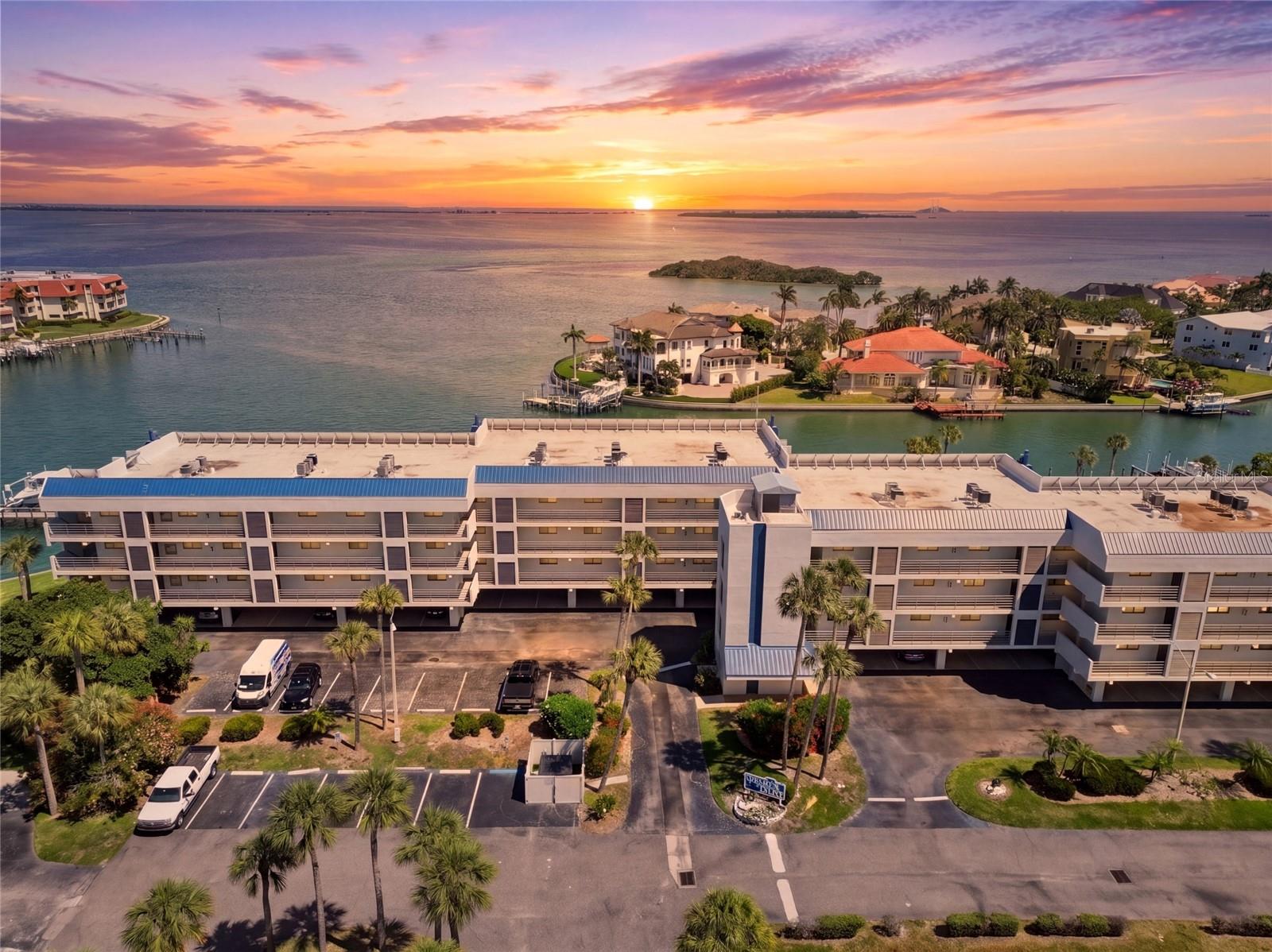 ANCHOR COVE 1 CONDO - Residential