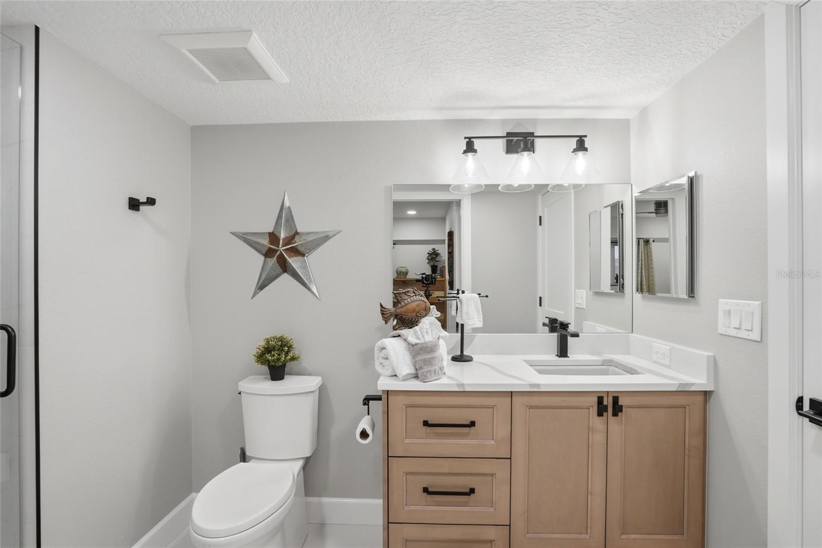 ANCHOR COVE 1 CONDO - Residential