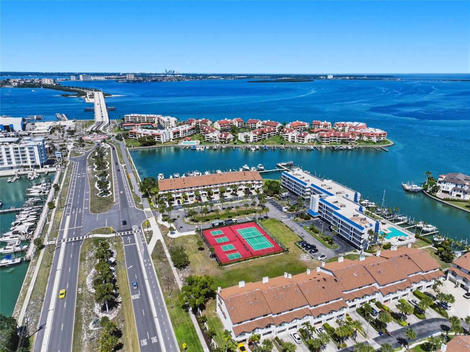ANCHOR COVE 1 CONDO - Residential