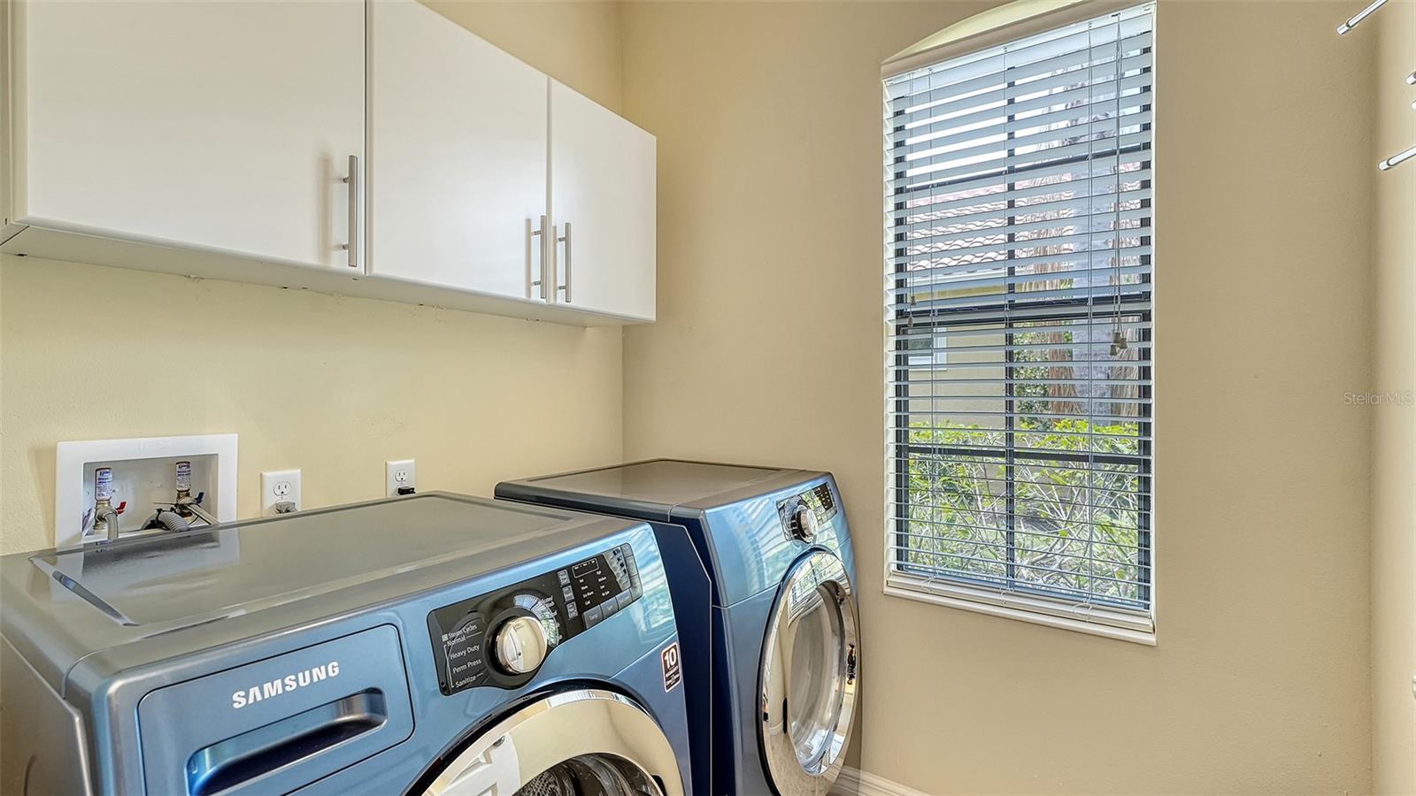 COUNTRY CLUB EAST AT LAKEWD RNCH QQ1 1 - Residential