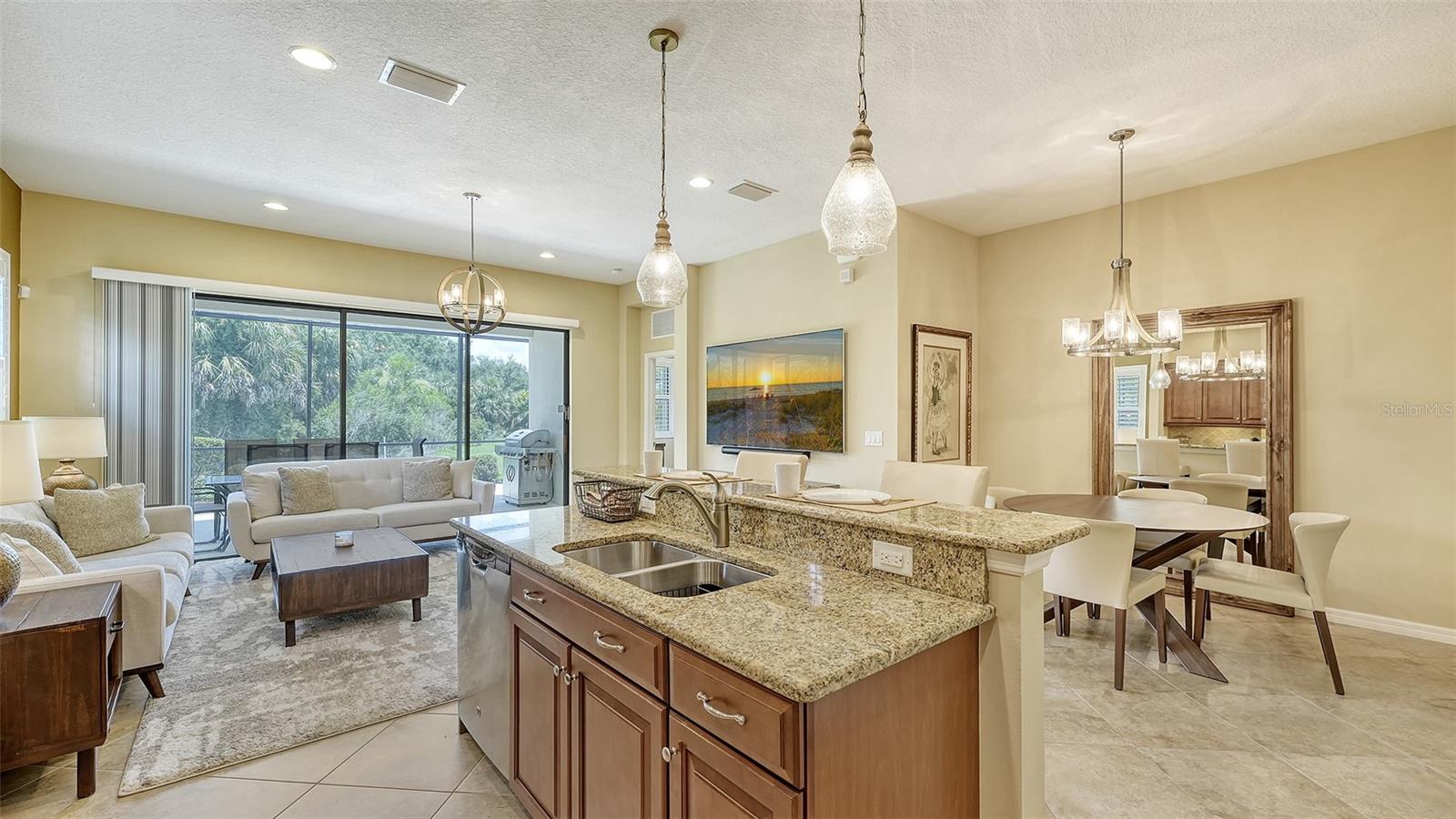 COUNTRY CLUB EAST AT LAKEWD RNCH QQ1 1 - Residential