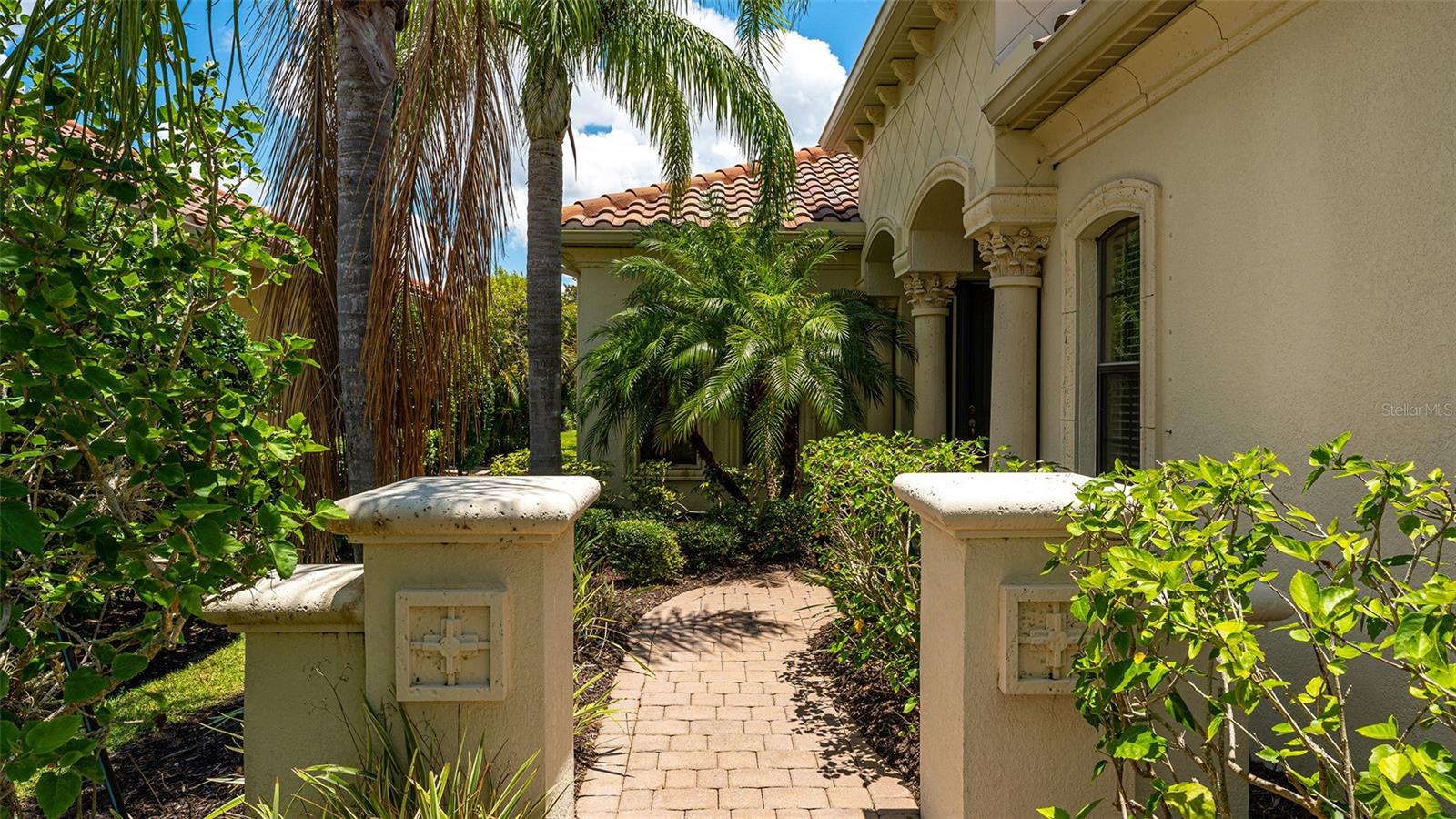 COUNTRY CLUB EAST AT LAKEWD RNCH QQ1 1 - Residential