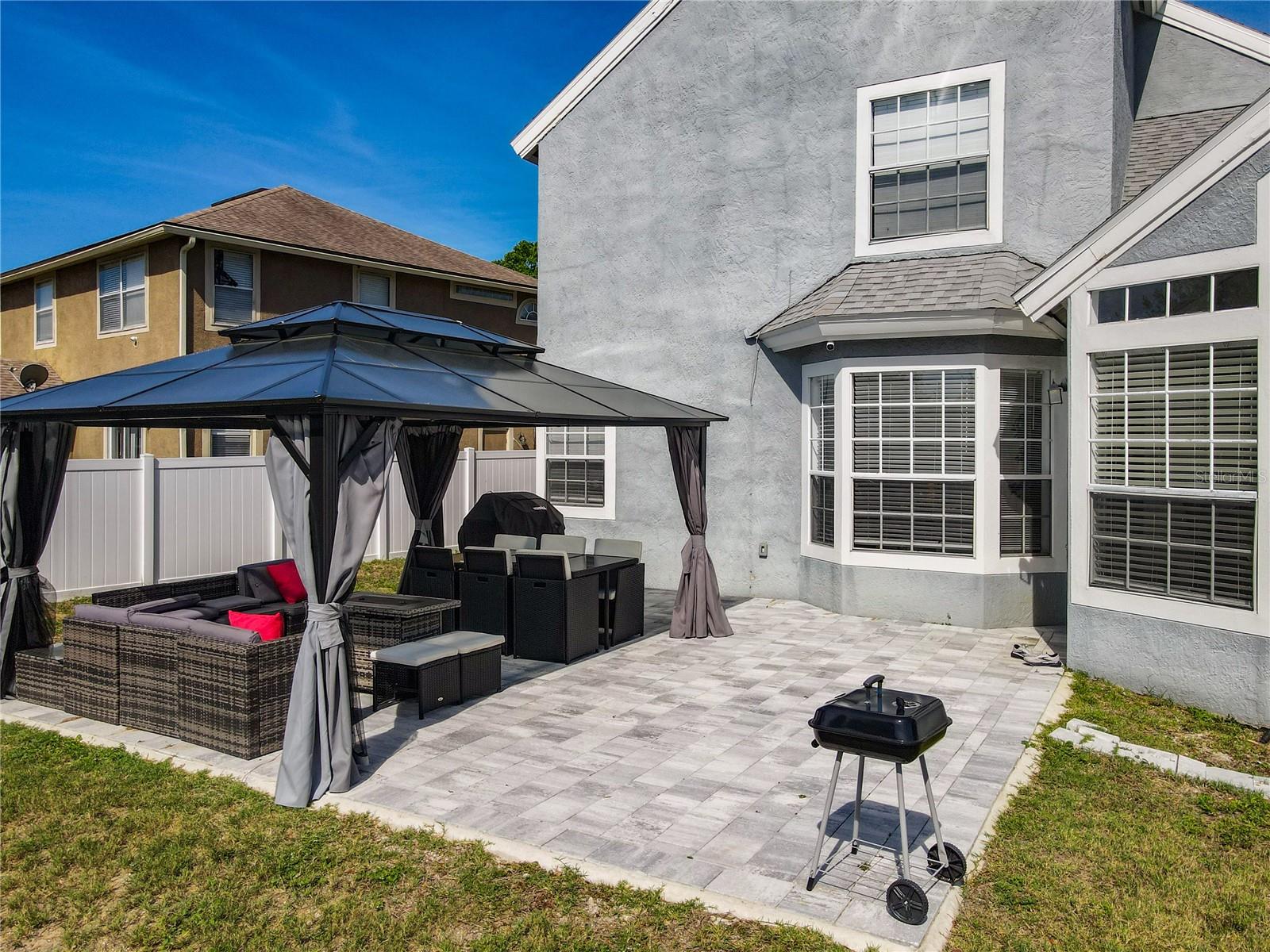 WINTER HILL - Residential