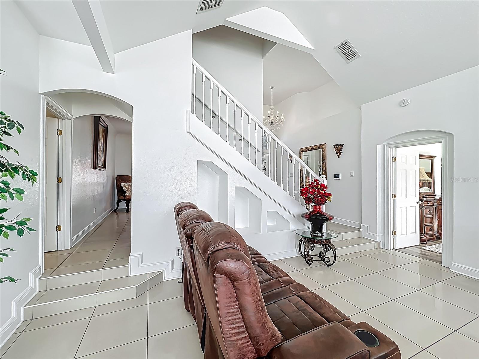 WINTER HILL - Residential