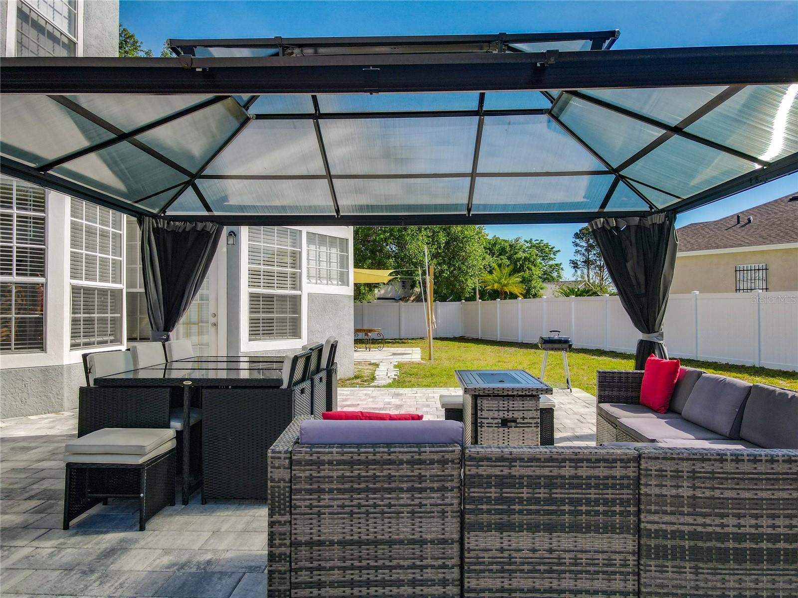 WINTER HILL - Residential