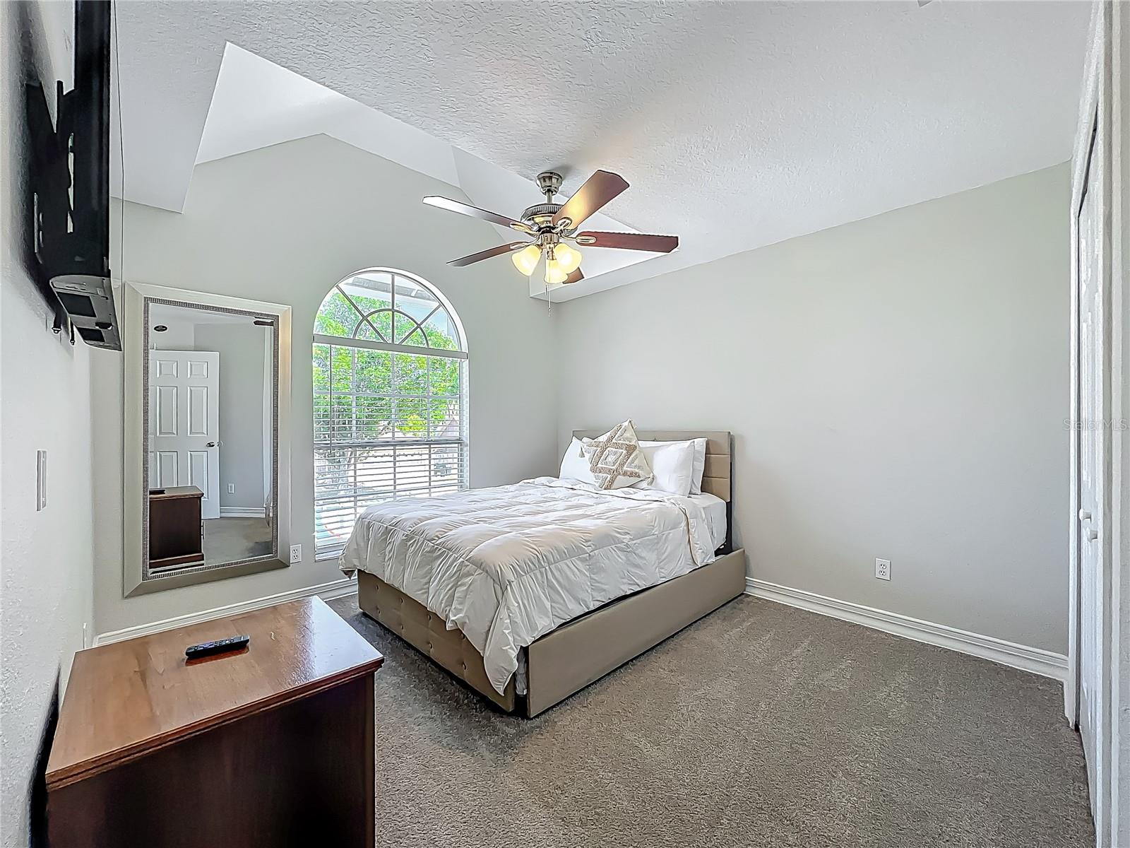 WINTER HILL - Residential