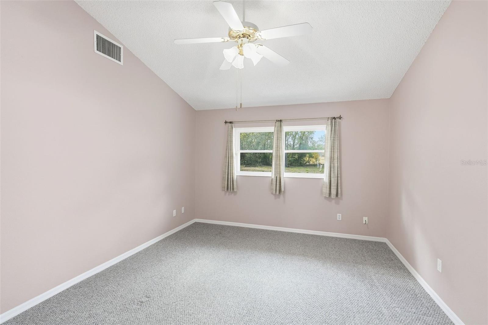DELTONA LAKES UNIT 26 - Residential