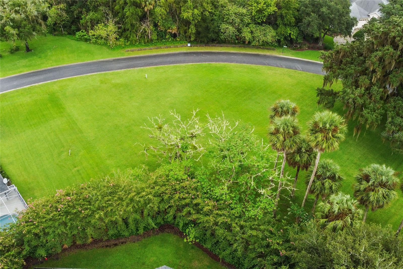 CARRIAGE HILL - Land