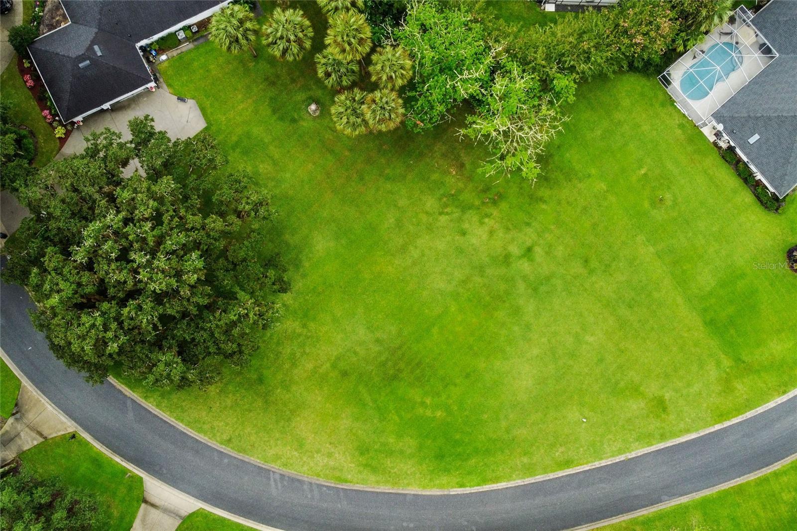 CARRIAGE HILL - Land