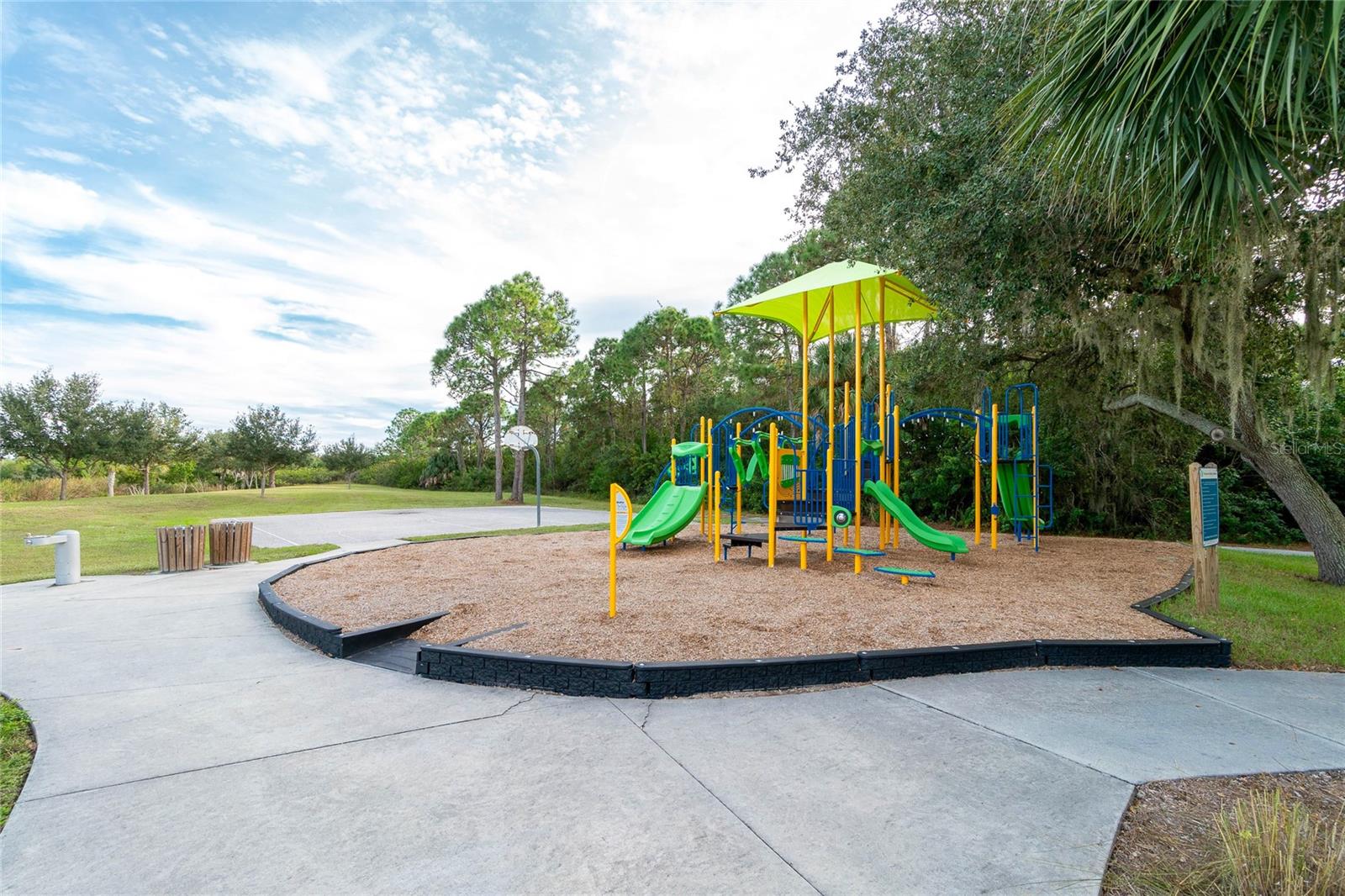 PORT CHARLOTTE SEC 97 01 - Land