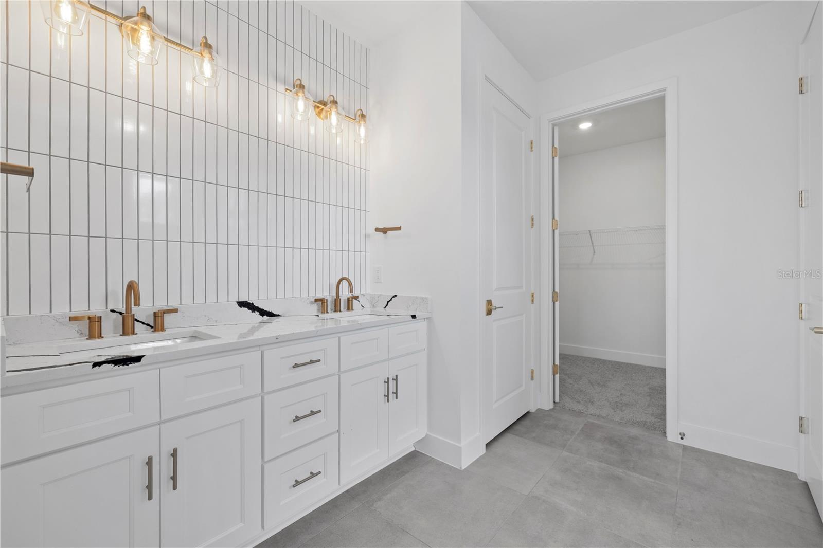 PUNTA GORDA ISLES SEC 18 - Residential