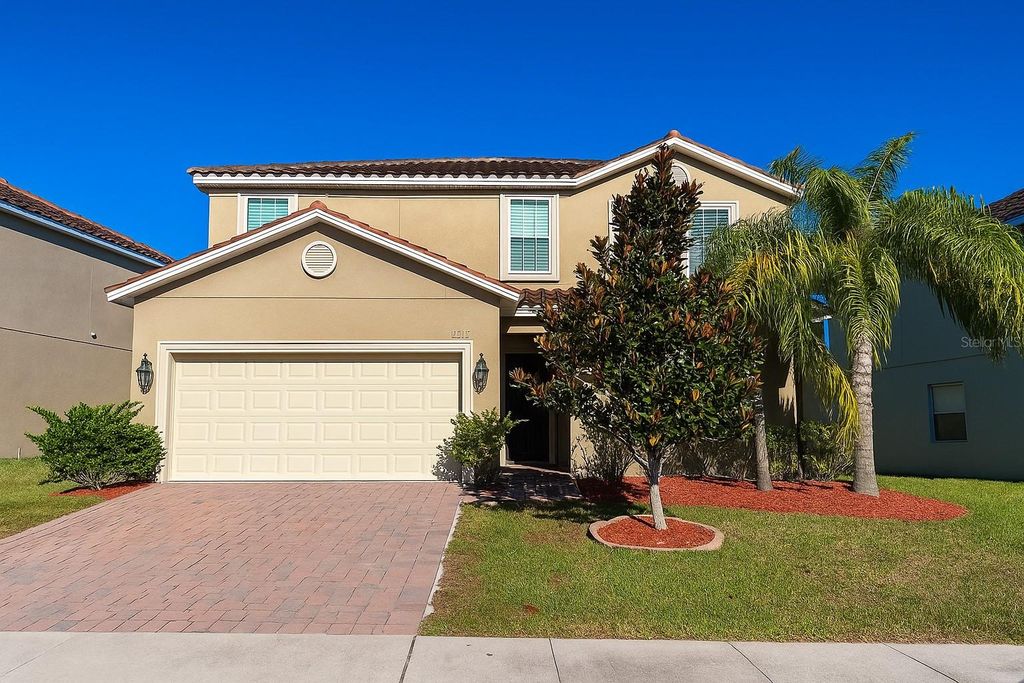 Photo of 2037 Lake Side Avenue, Davenport, FL 33837 (MLS # S5138550)