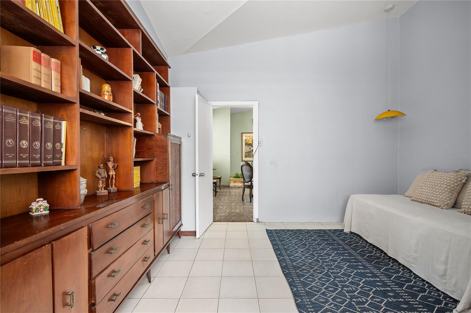 URB. GARDEN HILLS - Residential