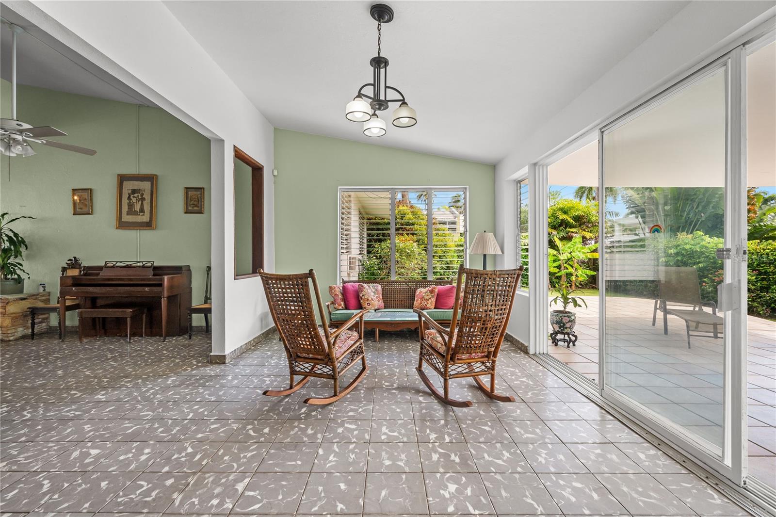 URB. GARDEN HILLS - Residential