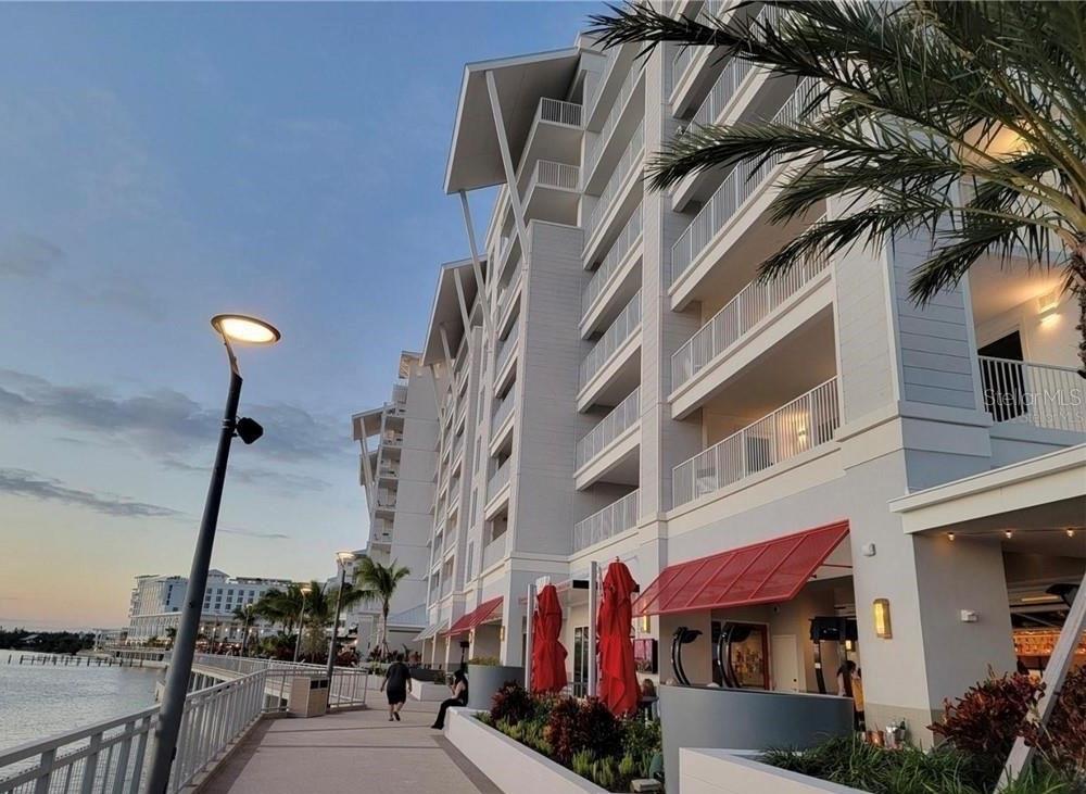 CAPE CORAL - Land