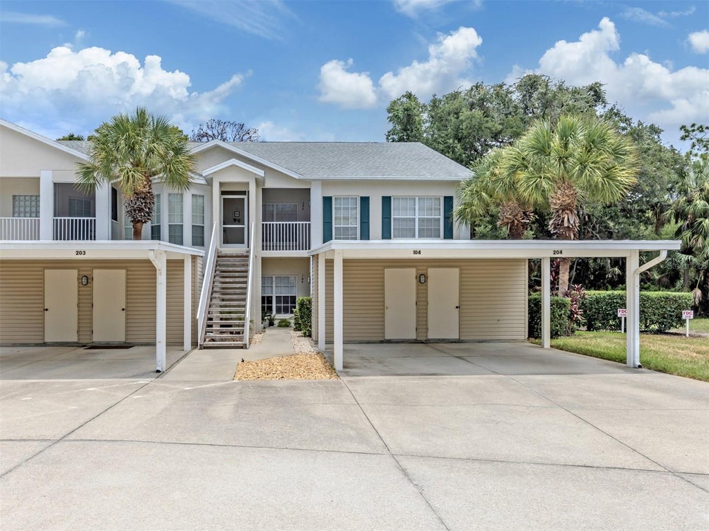 Photo of 316 Clearbrook Circle #204, Venice, FL 34292 (MLS # N6146088)