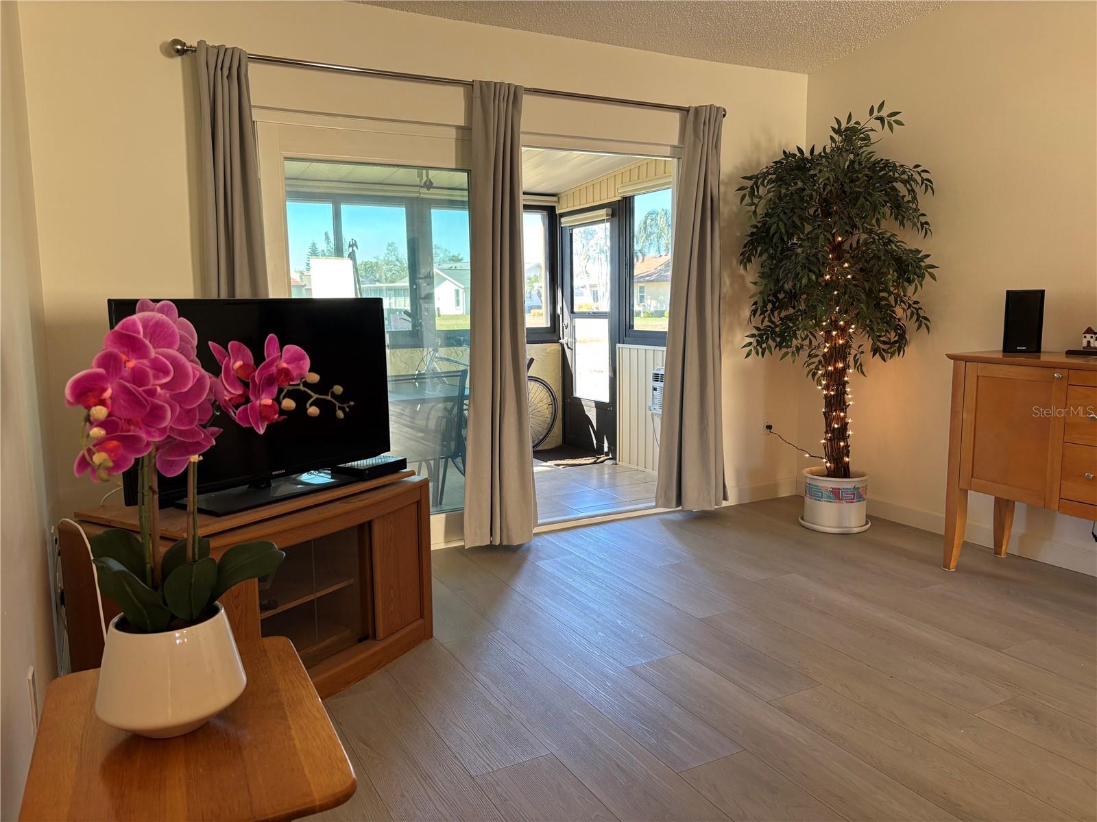 MEADOWCROFT NORTH - Residential