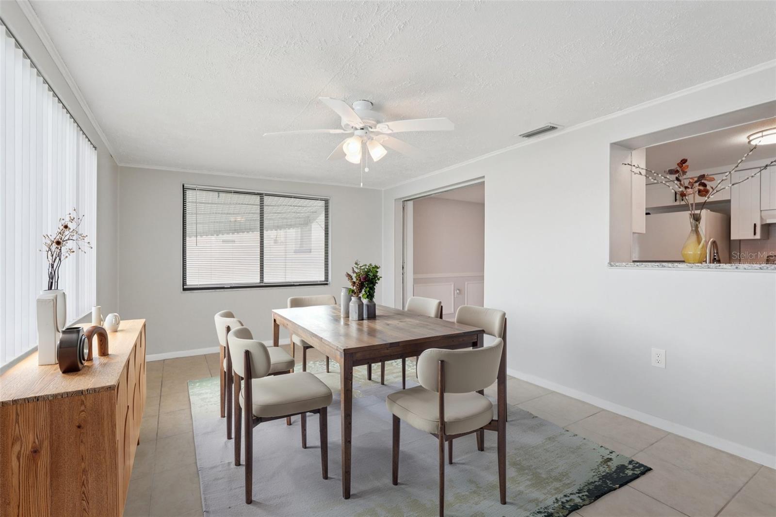 COLONIAL HILLS - Residential