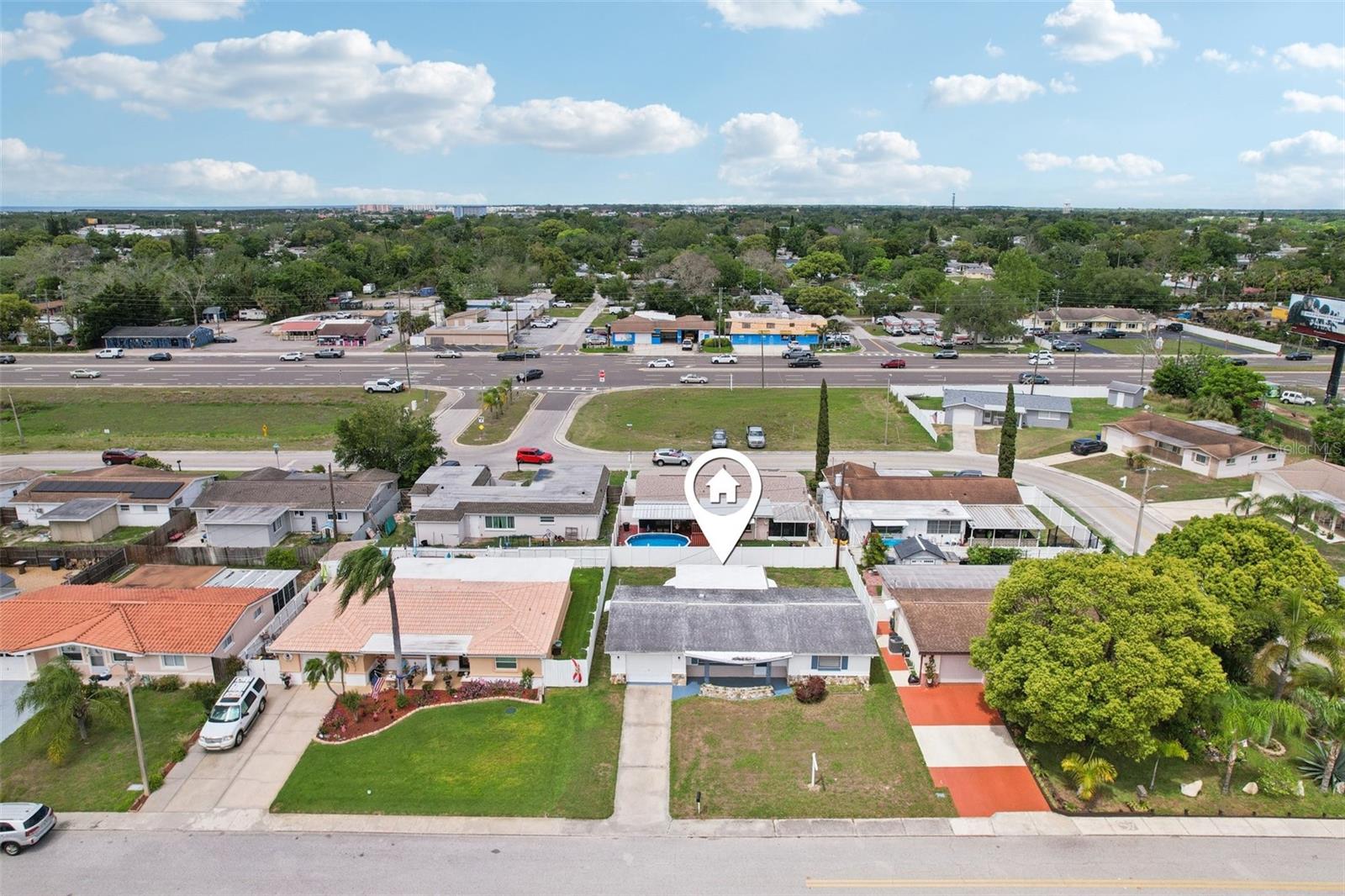 COLONIAL HILLS - Residential