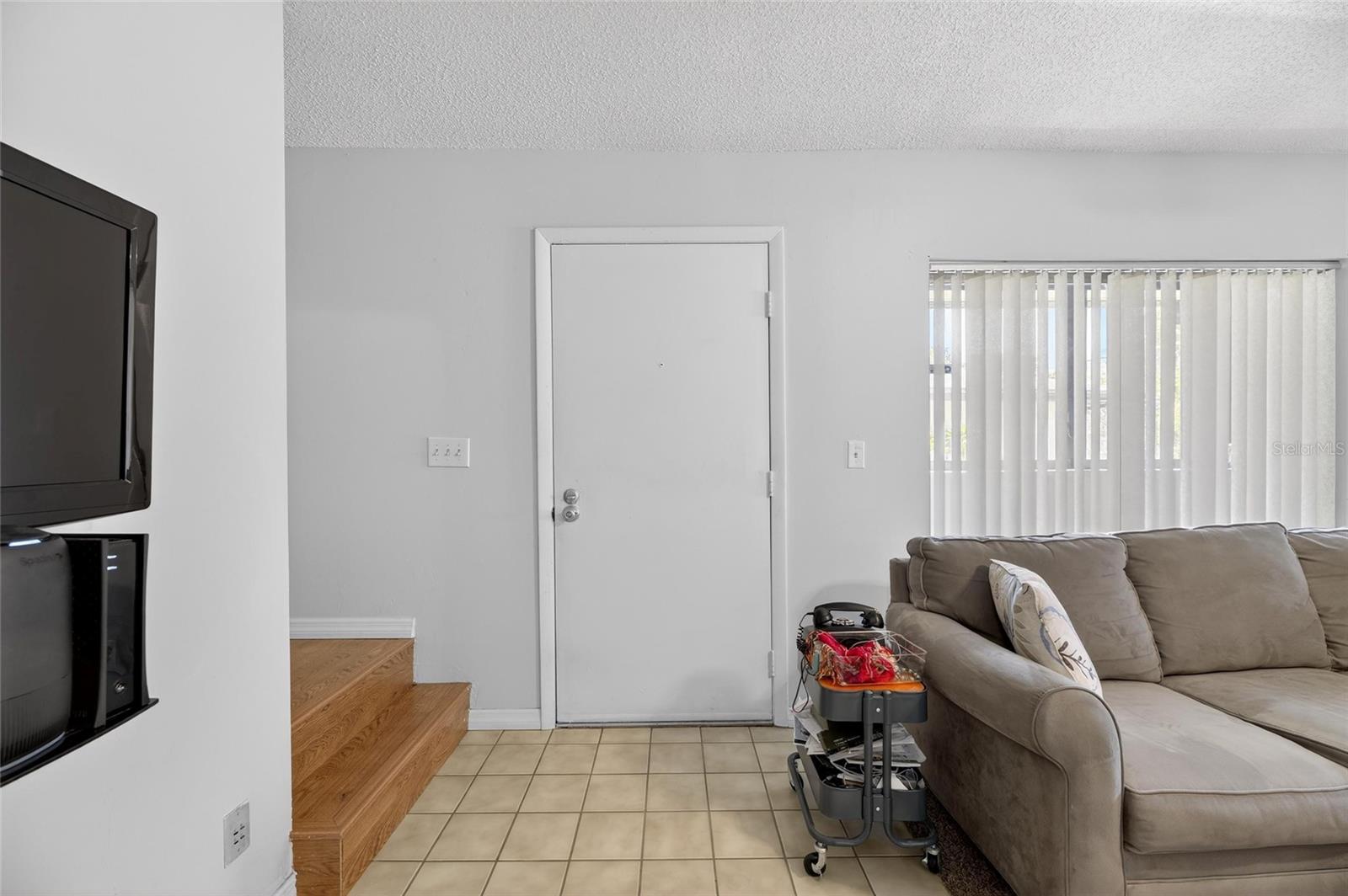 EASTWOOD SHORES - Residential