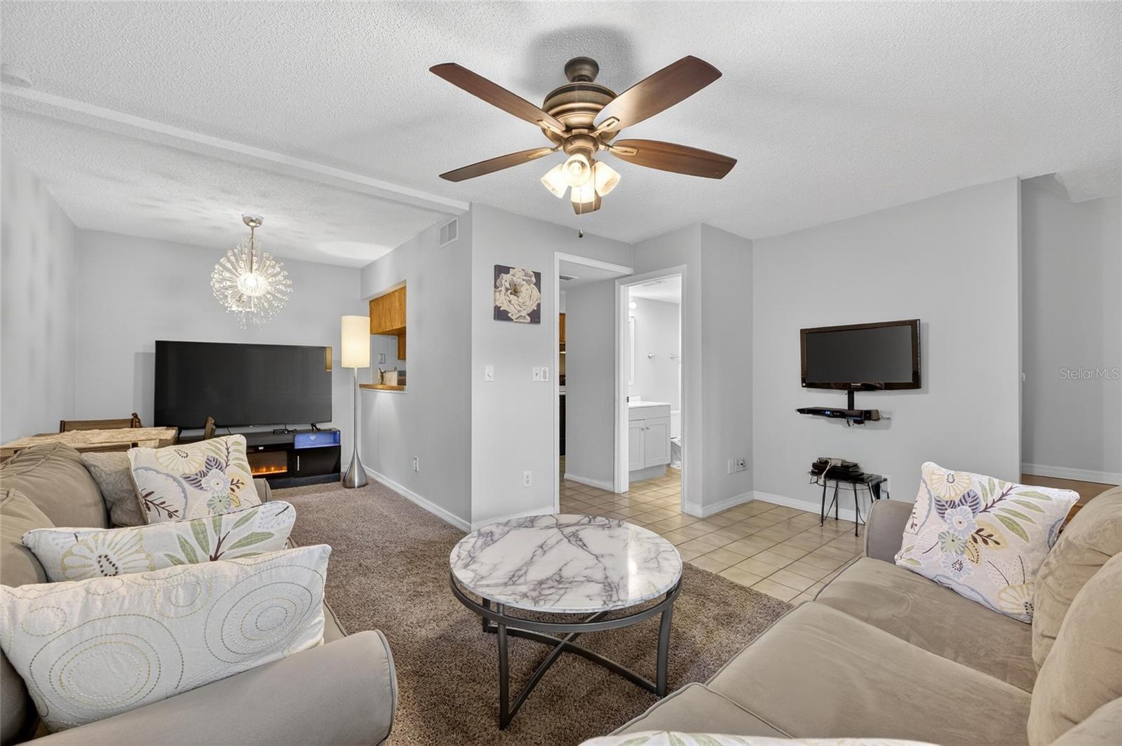 EASTWOOD SHORES - Residential