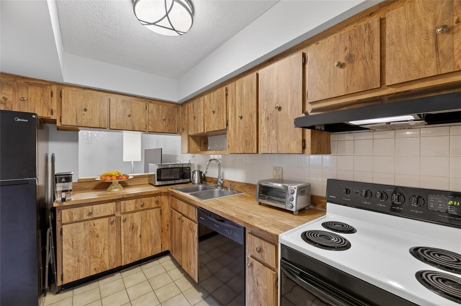 EASTWOOD SHORES - Residential