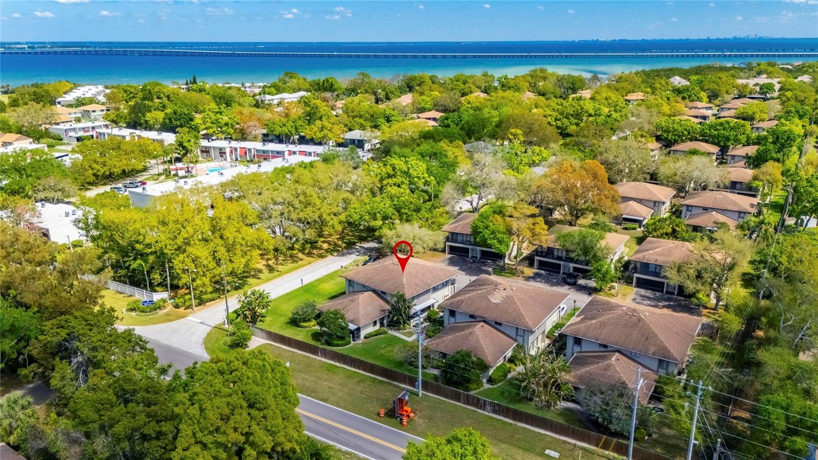 EASTWOOD SHORES - Residential