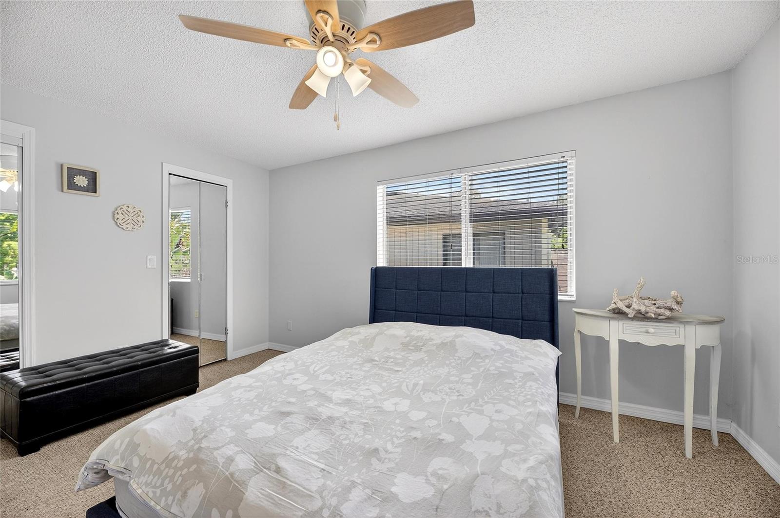 EASTWOOD SHORES - Residential