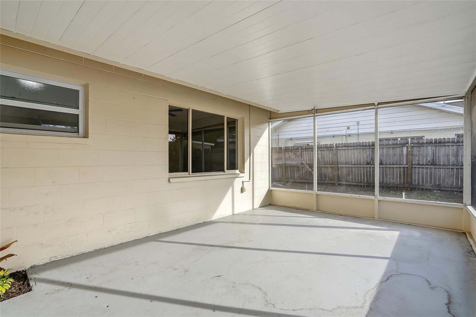 SPRING HILL UNIT 8 - Residential