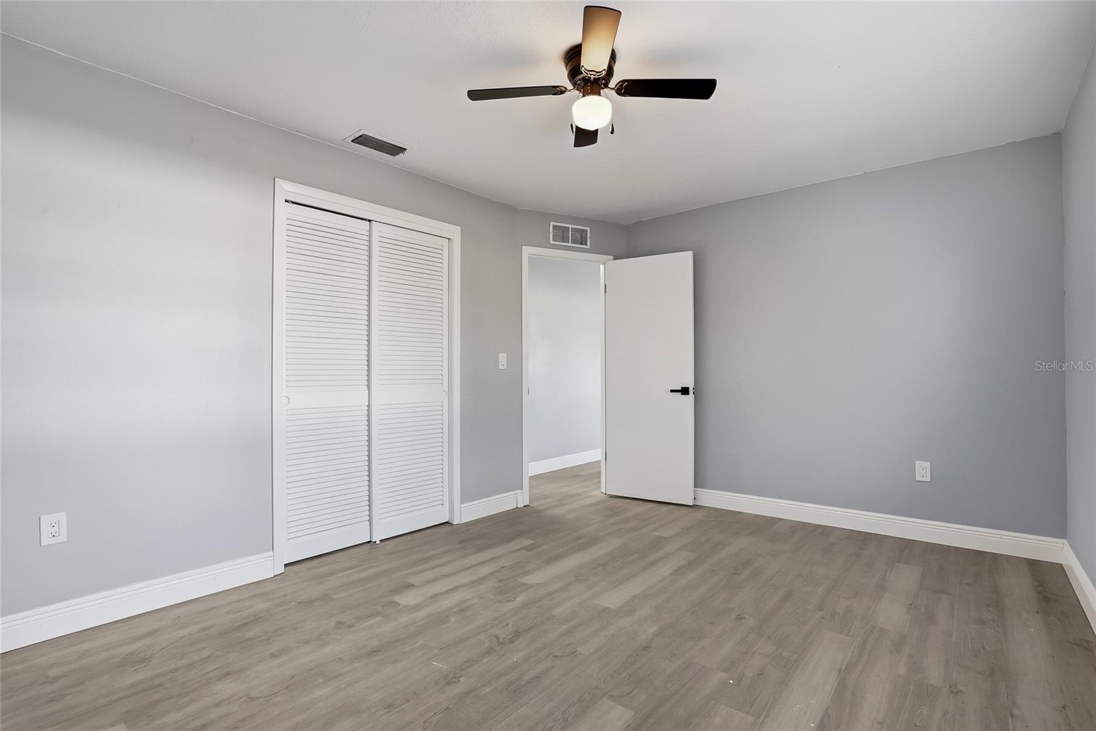 SPRING HILL UNIT 8 - Residential