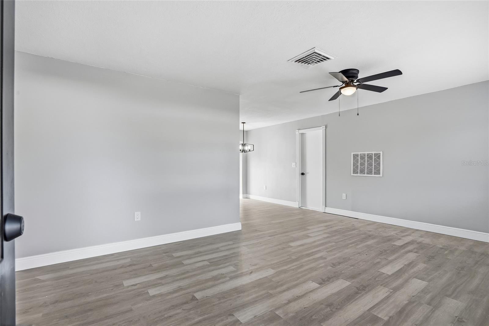 SPRING HILL UNIT 8 - Residential